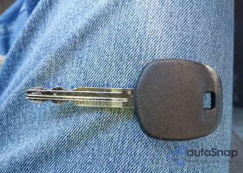 2003 Toyota Sequoia Sr5 V8 z USA, uszkodzony, nr VIN 5TDZT34A33S165366